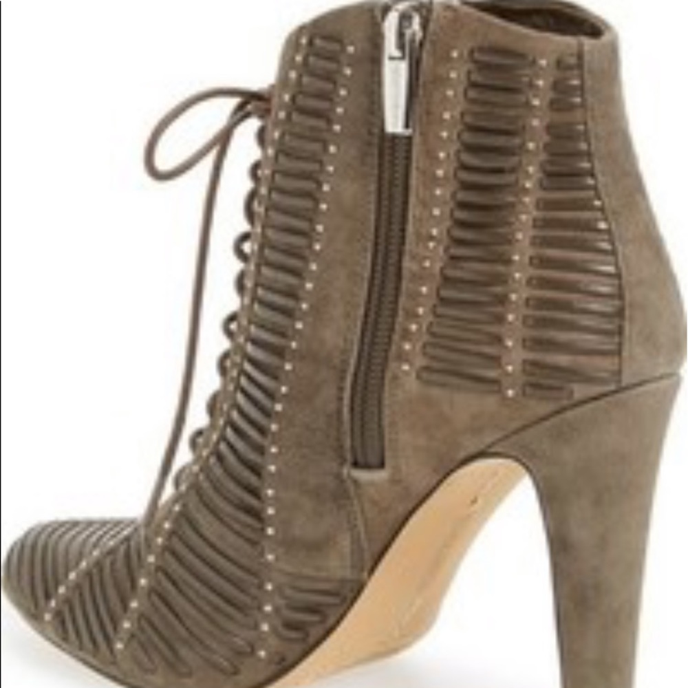 Vince Cameron Megara Booties Size 6